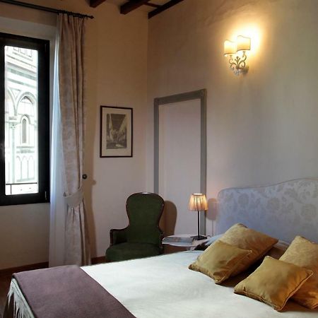 Apartments Cathedral View Firenze Esterno foto