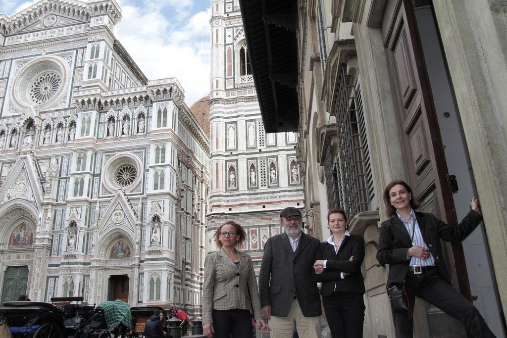 Apartments Cathedral View Firenze Esterno foto