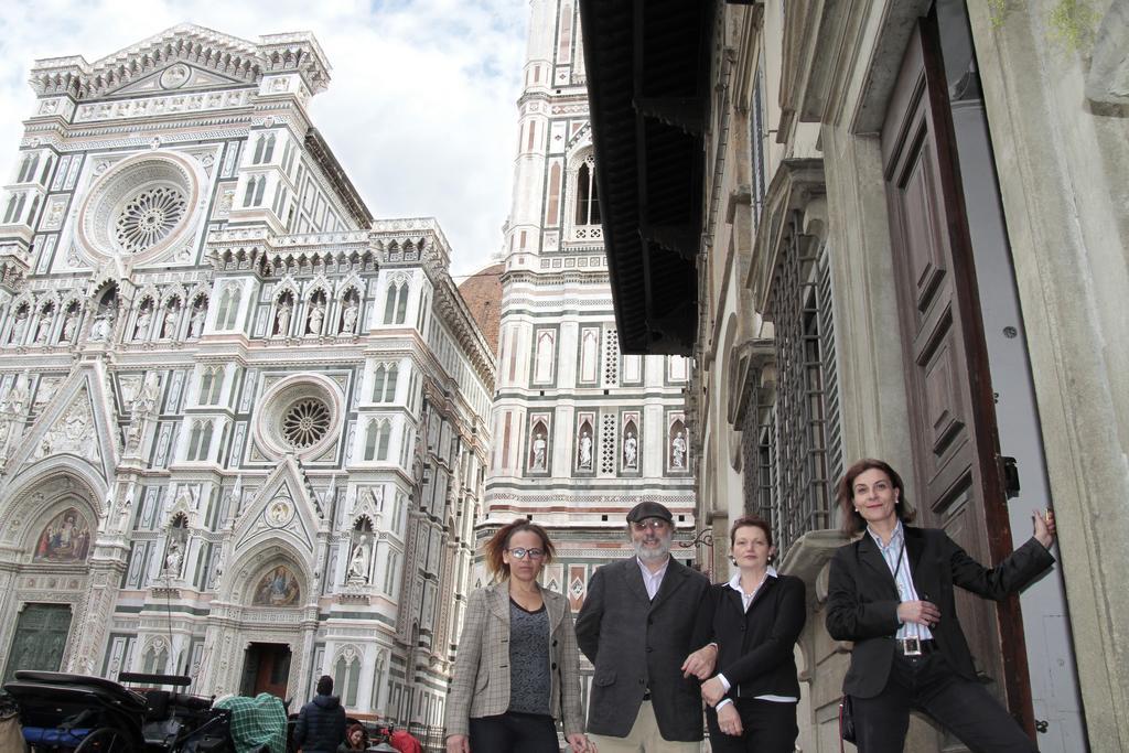 Apartments Cathedral View Firenze Esterno foto