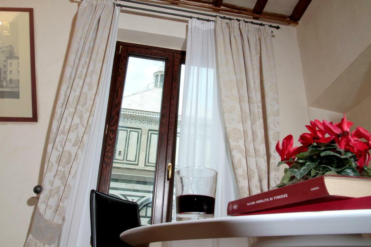 Apartments Cathedral View Firenze Esterno foto