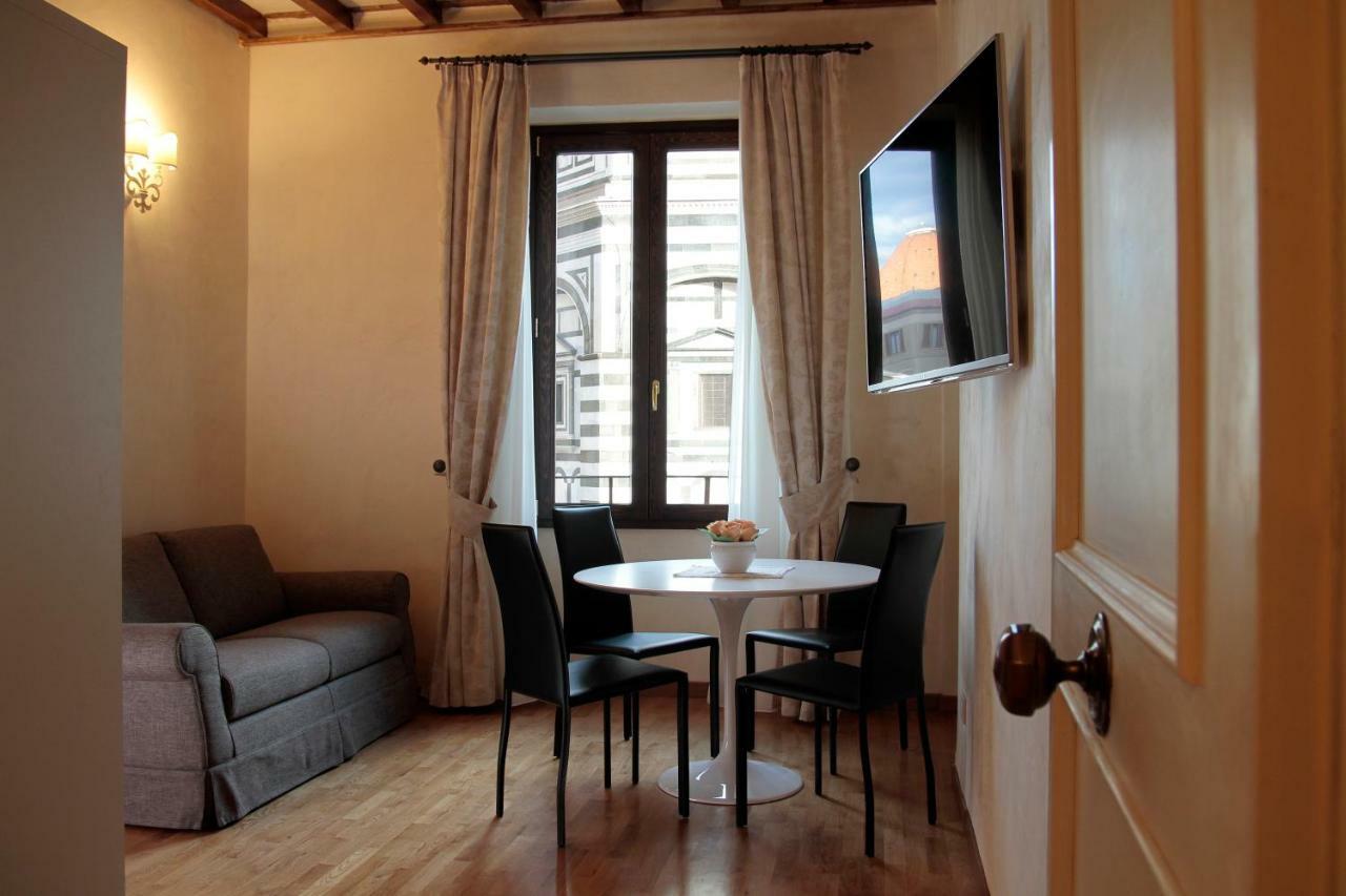 Apartments Cathedral View Firenze Esterno foto